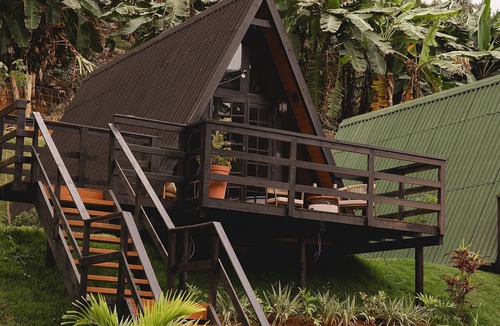 Domingos Martins Ski Chalet | Dream Cabin on the banks of the Jucu River