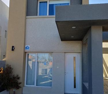 Playa Union House | Duplex De Los Padres