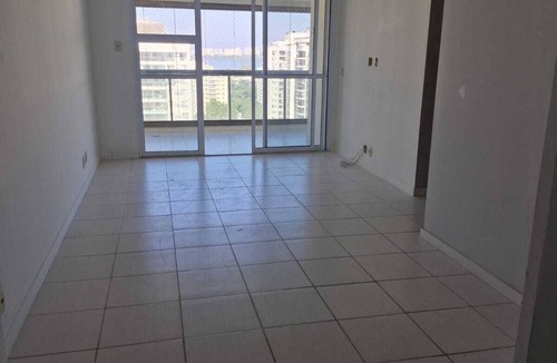 Jacarepagua Apartment | Duplex penthouse in a luxury condominium.
