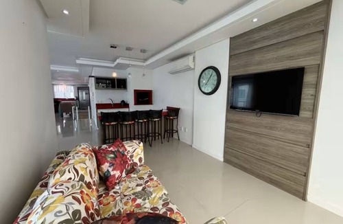 Itapema Apartment | Duplex Penthouse with Hot Tub, BBQ and 4 Suites