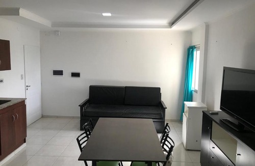 Charata Apartment | Edificio Tomy