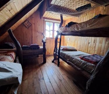 Caviahue Hostel | el refugio de caniche