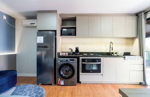 Novo Hamburgo Apartment | Elegant Studio with Pool | Air Conditioning | Pet Friendly | Novo Hamburgo