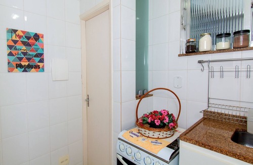 Copacabana Apartment | Encantos de Copacabana - 5 Guests and Comfort