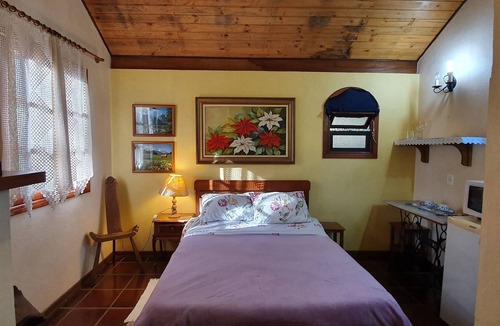 Monte Verde Ski Chalet | Enjoy a romantic weekend in our cottage.