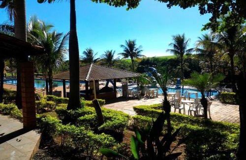 Paulinia House | Estancia Montagner