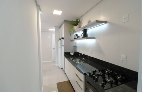 Praia da Armacao do Itapocoroi Apartment | Family Apartment III near Beto Carrero World and the Beach