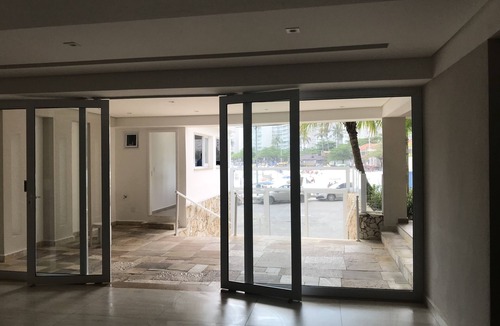 Morro do Maluf Apartment | Feet in the Sand of Pitangueiras