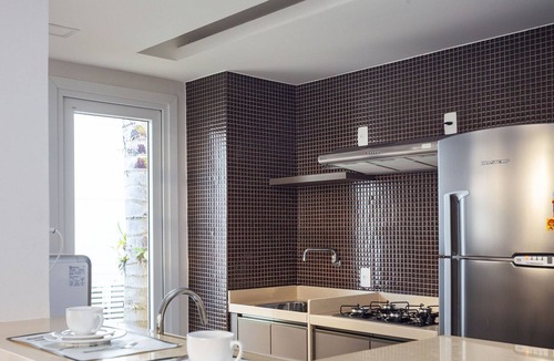 Humaita House | Feet on Orla Bardot! Seafront condominium, house with 4 suites BZ48