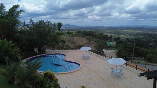 Cha Grande Apartment | Flat 505 Condomínio Topo da Montanha