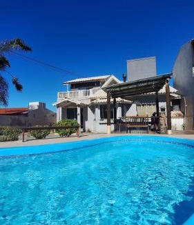 Ingleses Norte Hostel | Floriarte Hostel & Guesthouse