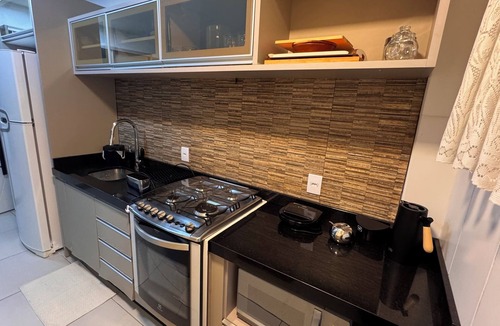 Itacolomi Apartment | Fully equipped two-bedroom apartment 50m from the sea, sleeps 6, with a view.