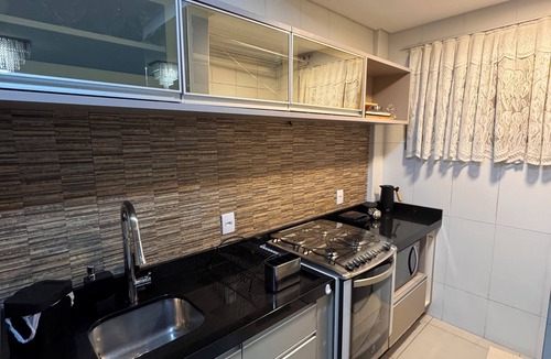 Itacolomi Apartment | Fully equipped two-bedroom apartment 50m from the sea, sleeps 6, with a view.