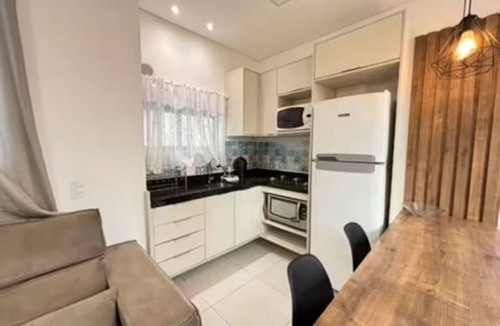 Andorinha Apartment | Fully furnished apartment in Meia Praia – Easy access and garage.