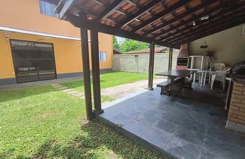 Iguape House | Fully furnished studio apartment 300 meters from Juréia beach.