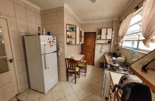 Niteroi Apartment | Furnished single room in Icaraí, Niterói, RJ