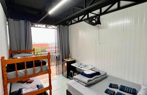 Centro House | Galpão Black 120