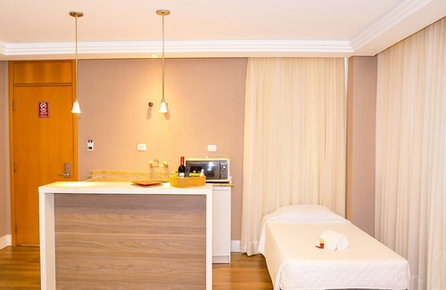 Civic Center Hotel | Group-Ready Master Triple Twin Perfect for Movie Nights, Laughter & Rest