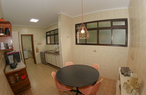 Pitangueiras Apartment | Guarujá Vista Mar, Piscina, Garagens e Serviço de Praia