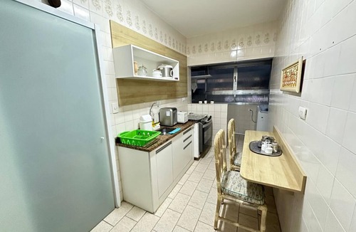 Centro Apartment | Guarujá Pitangueiras beach 50 meters from the sea
