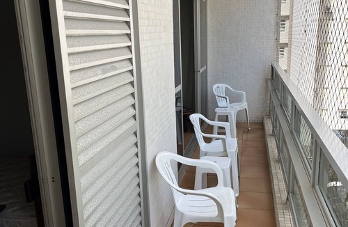 Barra Funda Apartment | Guarujá, Pitangueiras, 3 bedrooms + back room - 50 m from the beach - beautiful!