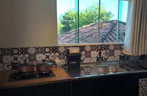 Sao Joao do Rio Vermelho Apartment | Guest house 700 meters from Moçambique beach and 500 meters from the state park.