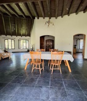 Vistalba House | Habitacion en Vistalba - Pileta Climatizada