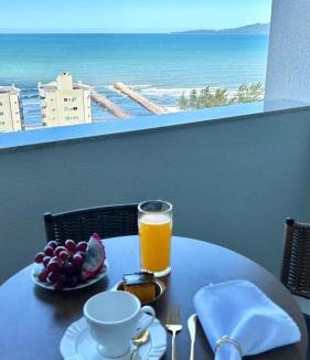 Tabuleiro dos Oliveiras Apartment | Hermoso apartamento con vista al Mar