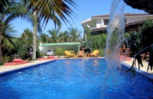 Maresias House | High standard-34 people in beds-500 m from sirena