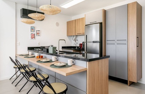 Alto Ribeirao Leste House | High standard fast Wi-Fi close to the beach