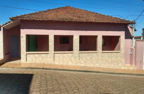 Sao Joao Batista do Gloria House | Hostel Orion - Place of good energy