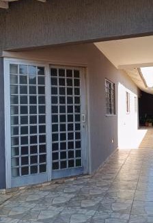 Arapongas House | hospedagem simples
