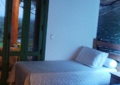 Alexandra House | Hospedaria da Chris - Suíte Cavalo cama de casal e Suíte Riacho 2 camas de solteiro