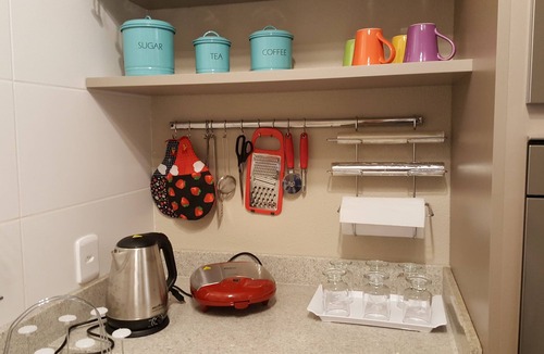 Vila Luiza House | Hospitality and Comfort in the Center of Canela (up to 8 people/2 cars)