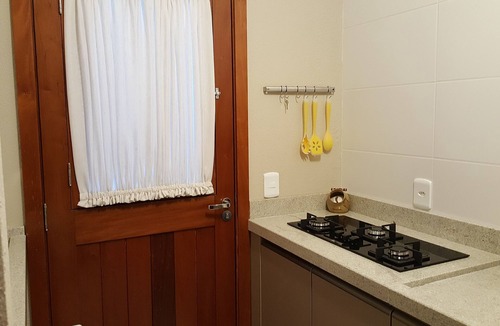 Vila Luiza House | Hospitality and Comfort in the Center of Canela (up to 8 people/2 cars)