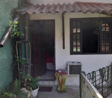 Mangaratiba Hostel | Hostel e restaurante kislev