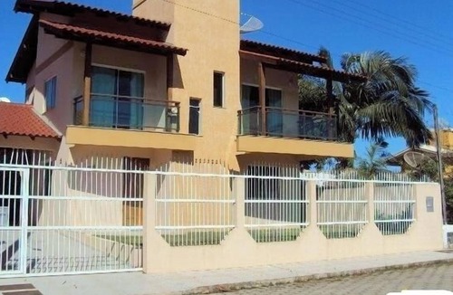 Bombas House | House 3 Bedrooms 250 meters from Bombas Beach + SPLIT air + WiFi + Cable TV and Netflix