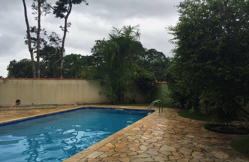 Parque Imperial Condo | House in a gated community, surrounded by lush nature and rivers for swimming.