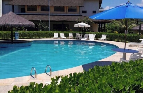 Pereque-Mirim House | House in a gated community, between Enseada Beach and Santa Rita.