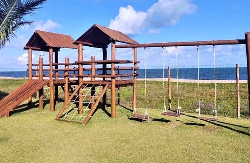 Itacimirim House | House in Itacimirim (condo by the sea / on the sand) with private jacuzzi