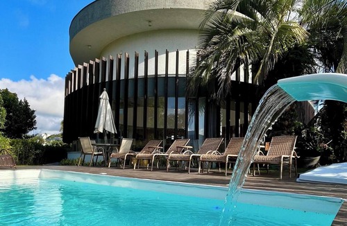 Jurere House | House in Jurerê In with 5 suites, heated pool, elevator for families.