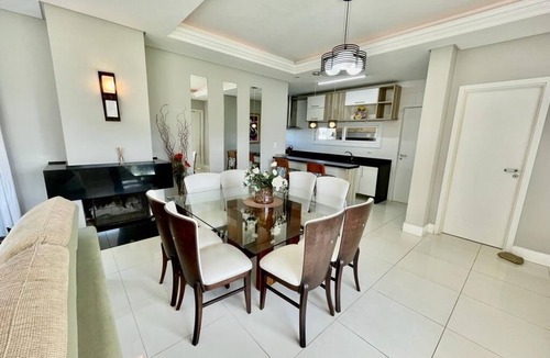 Xangri-La House | House in Lagoa do Passo Condominium with Pool