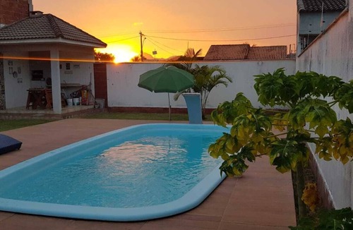 Itaipuacu House | House near the beach in Itaipuaçu, with swimming pool, barbecue and a beautiful lawn.
