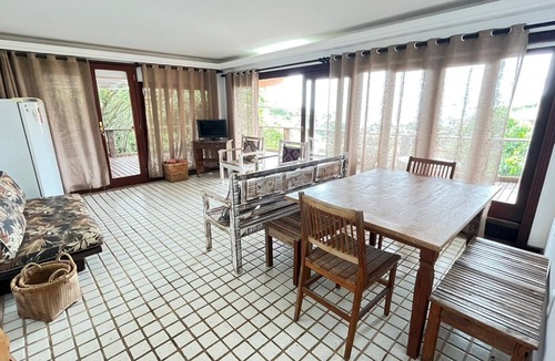 Joao Fernandes House | House on João Fernandes Beach in a gated community.