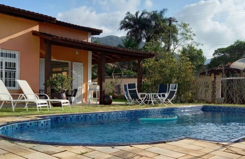 Juquehy House | House on Juquehy beach, all on one level, garden, large swimming pool.