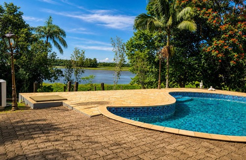 Embu-Guacu House | House on the Guarapiranga Reservoir | Swimming pool, tennis court and complete leisure facilities