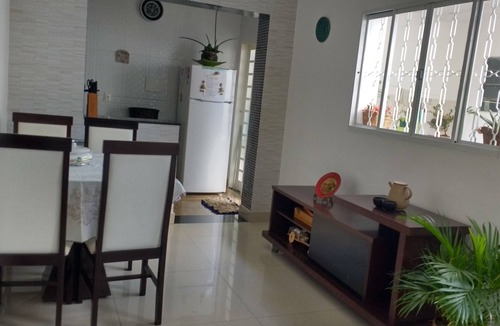 Santa Terezinha House | House with 03 bedrooms and all with air conditioning & garage