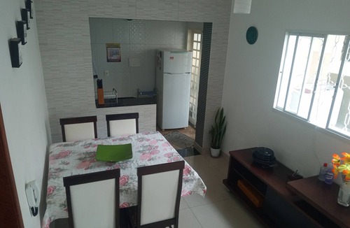 Santa Terezinha House | House with 03 bedrooms and all with air conditioning & garage