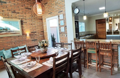 Bombas House | House with 4 bedrooms and a heated pool in Bombinhas.