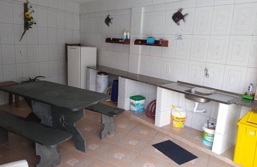 Mongagua House | House with pool and games room, airy and comfortable, very close to the beach.
